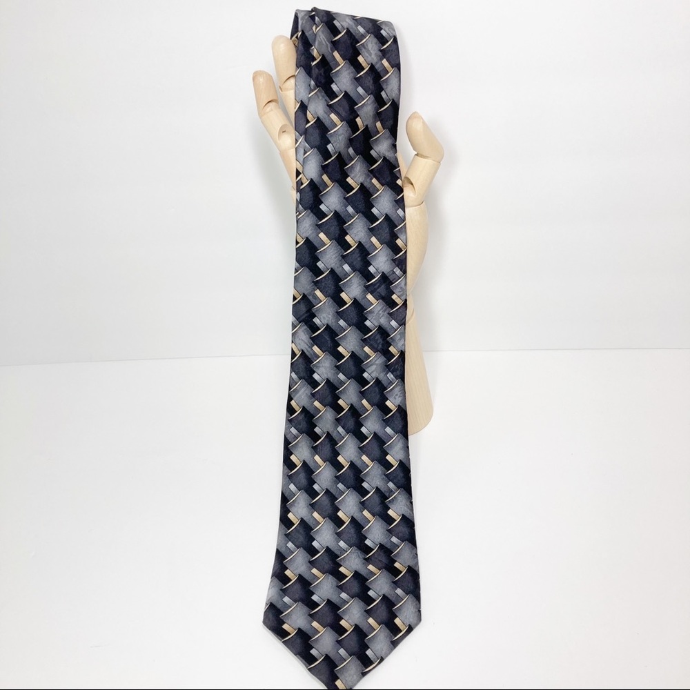 Van Heusen Silk Necktie Black Grey Cream Geometric Pattern NWOT